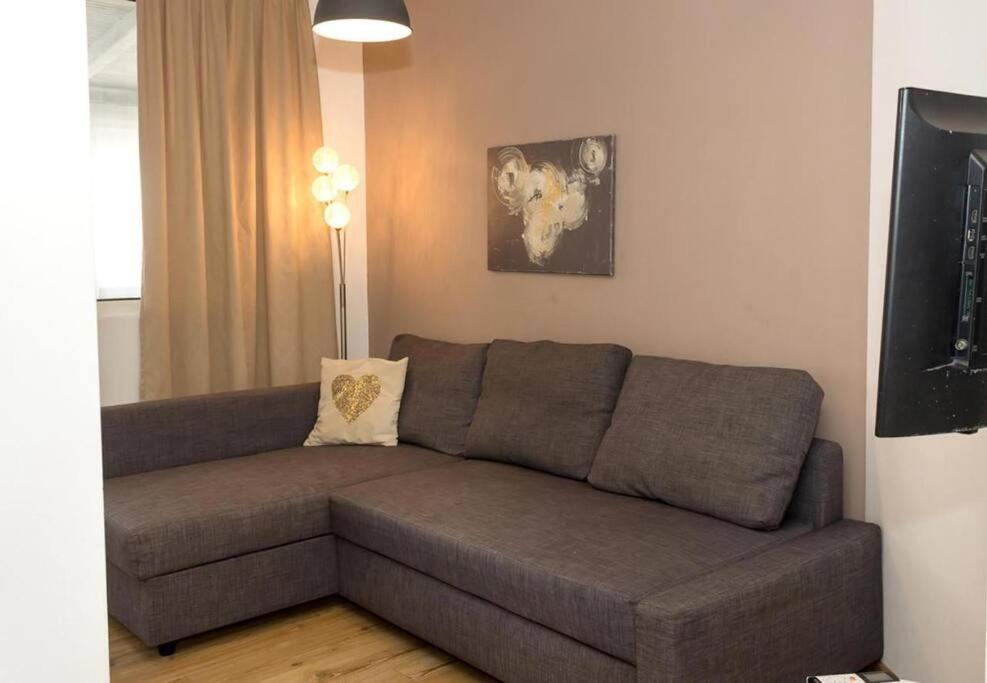Modern Bright Apartment Close To City Center And Grand Mall Varna Dış mekan fotoğraf