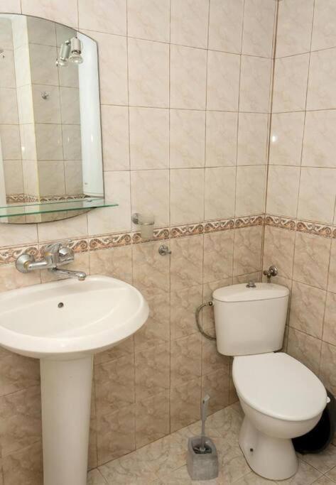 Modern Bright Apartment Close To City Center And Grand Mall Varna Dış mekan fotoğraf